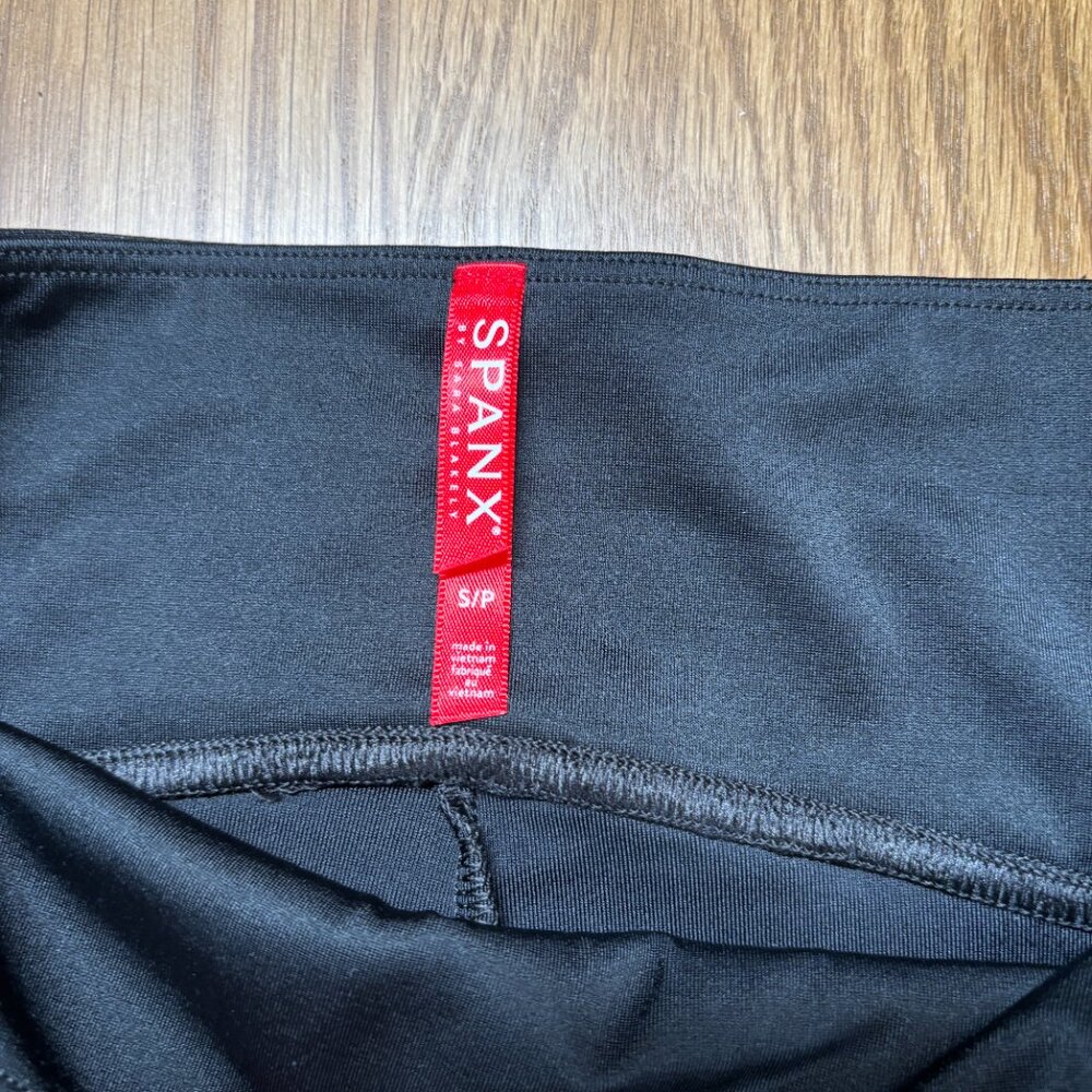 NWT Spanx Faux Leather Moto Leggings Black High‎ Rise Shaping Pants – Size S - Picture 7 of 10